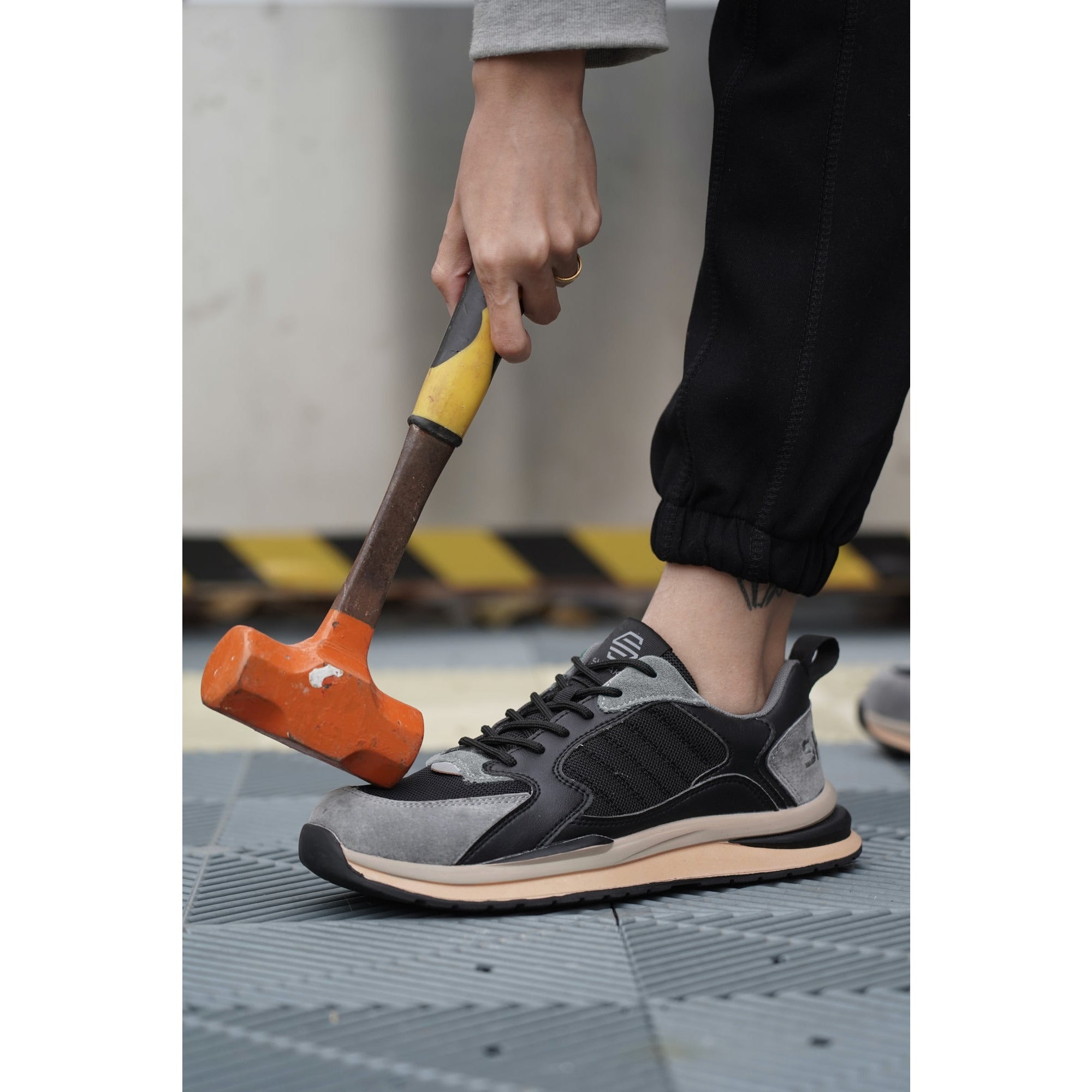 Shraks™ Venu Safety Shoes - Shraks